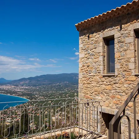 Villa Orithyia Prime Living