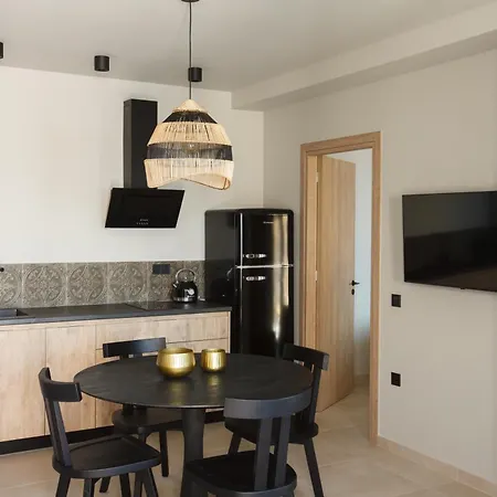 Orithyia Prime Living