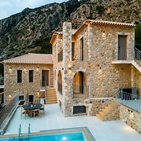Orithyia Prime Living Villa *