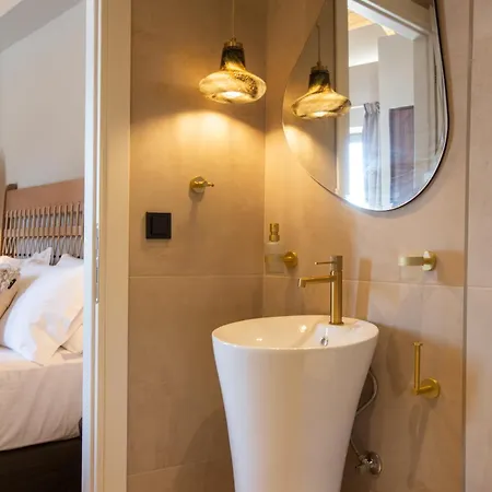 Orithyia Prime Living Villa *