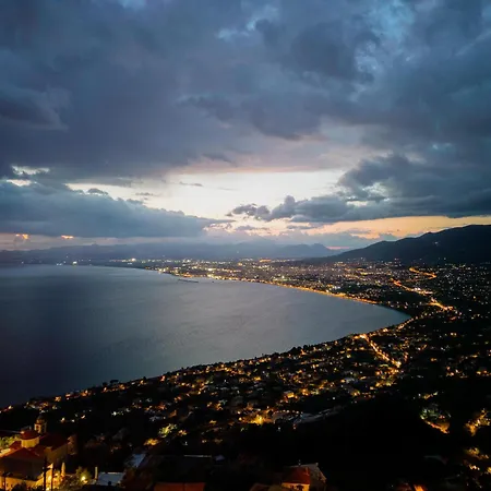 Orithyia Prime Living